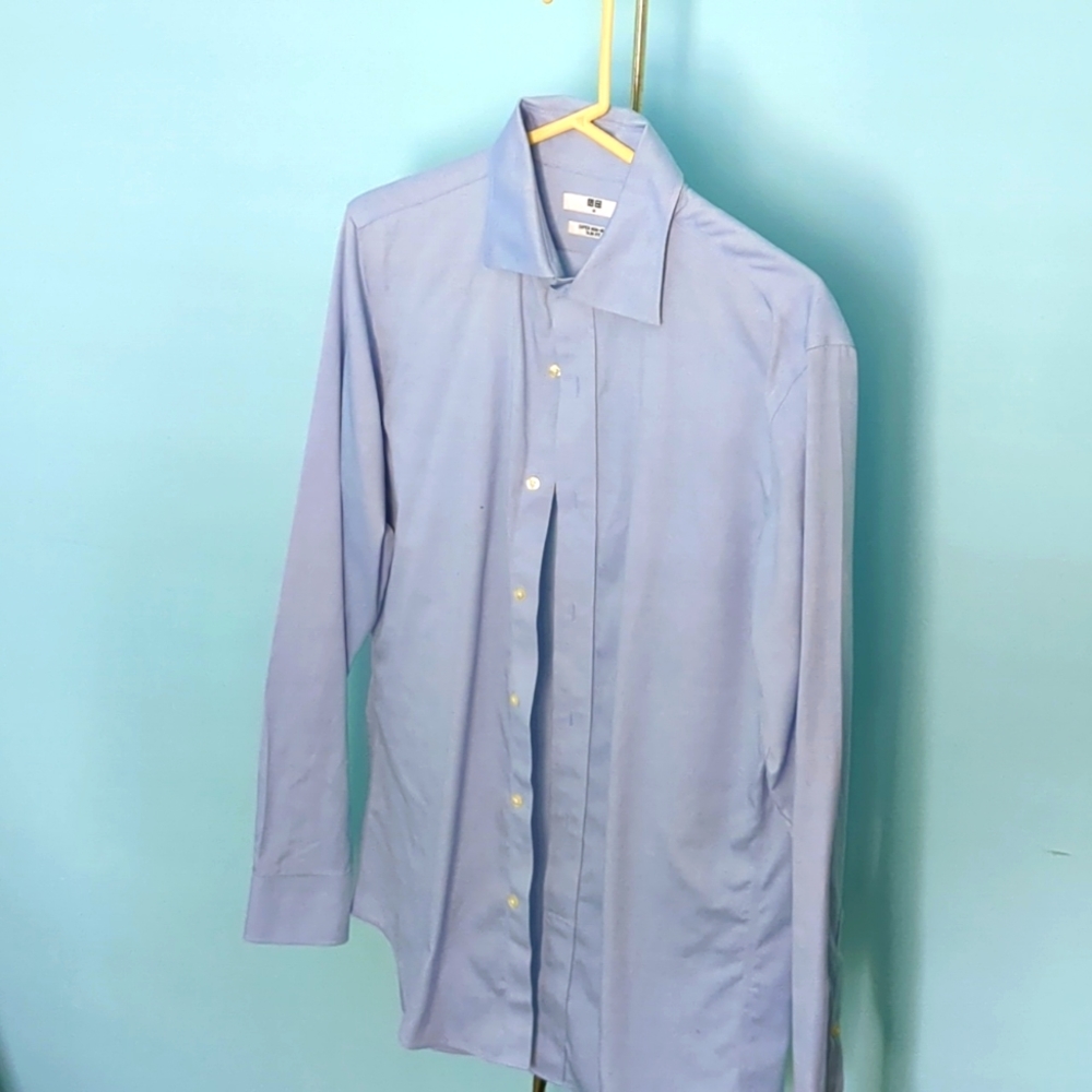 Uniqlo Slim Fit Non-iron dress shirt